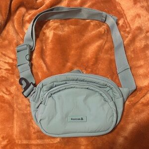 NWOT Reebok Fanny pack.